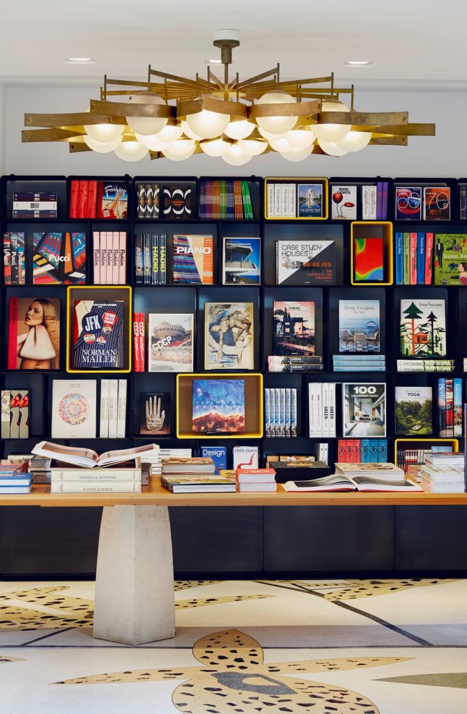 03_taschen_store_milano19417_1504151719_id_938269